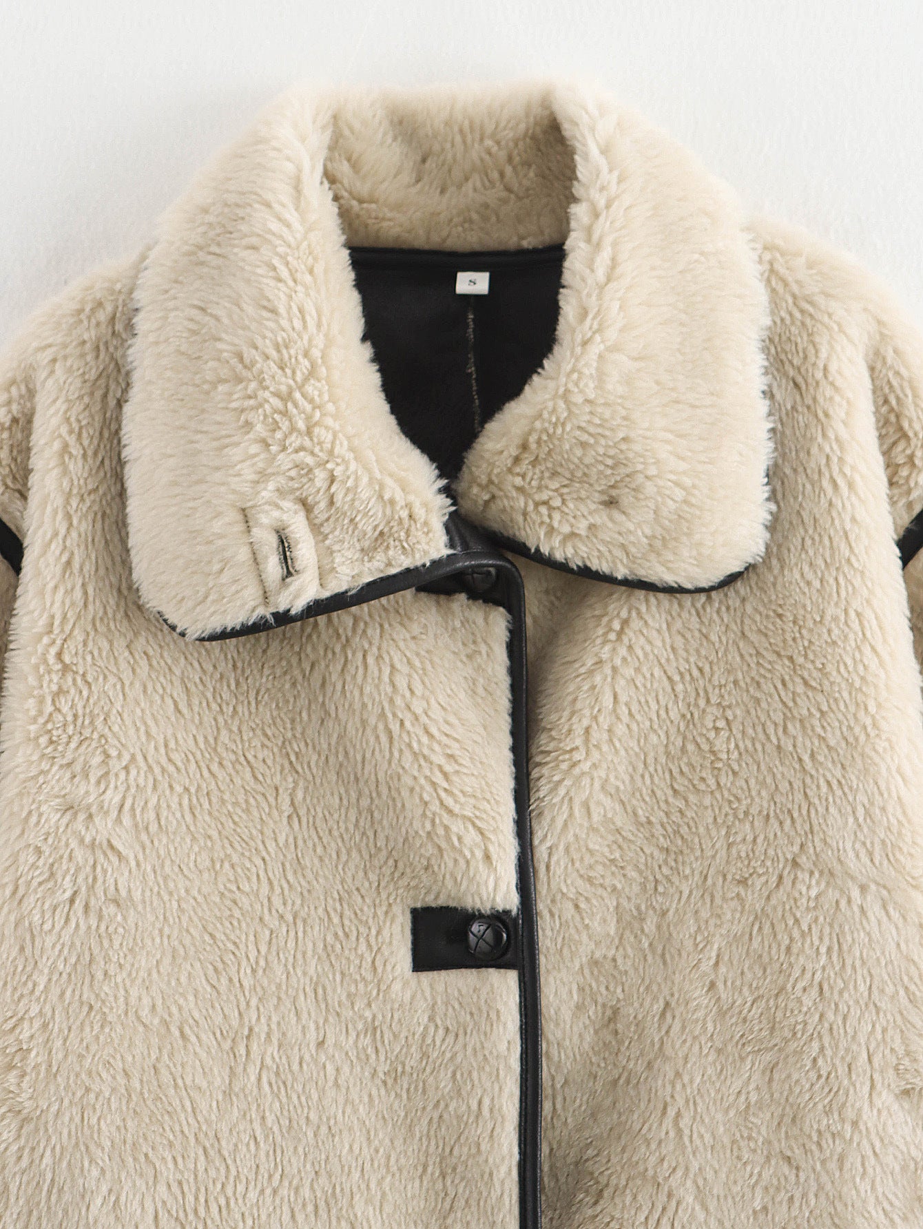 Large Lapel Fur Integrated Long Sleeve Plush Coat