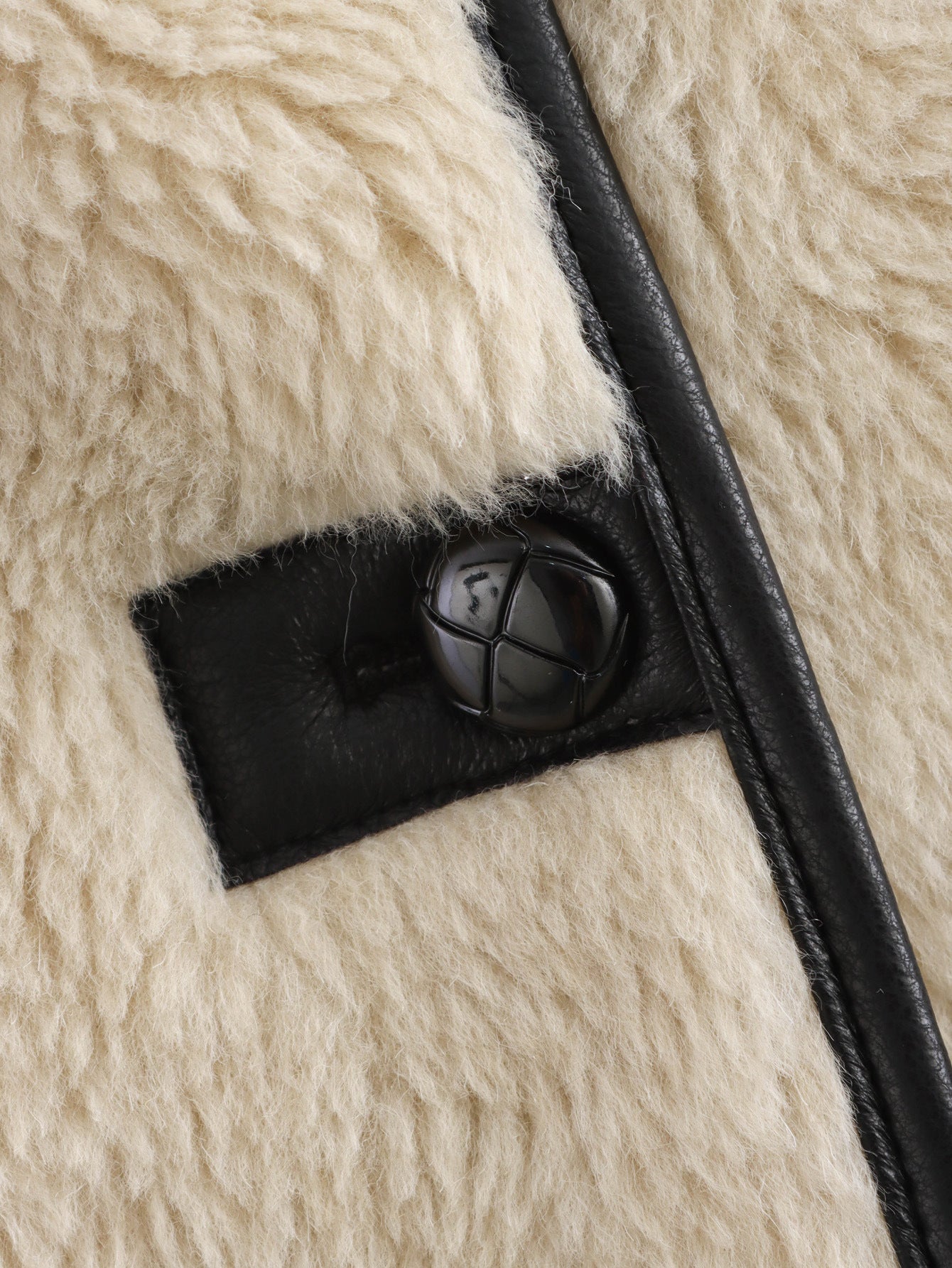 Large Lapel Fur Integrated Long Sleeve Plush Coat